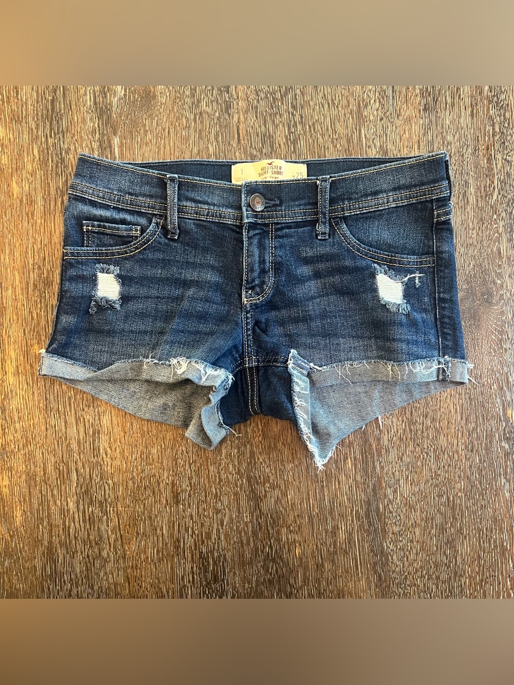 Hollister Distressed Cuffed Low-Rise Short-Shorts Size 1